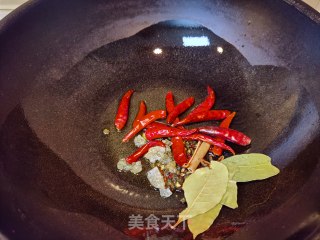麻辣龙虾尾步骤4