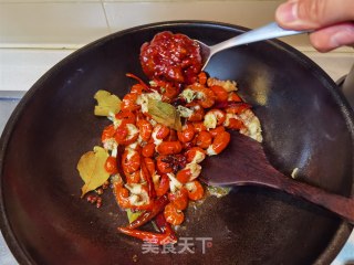麻辣龙虾尾步骤7