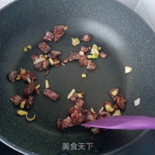 “腊味”煎辣肠芋头糕步骤11 “腊味”煎辣肠芋头糕步骤11