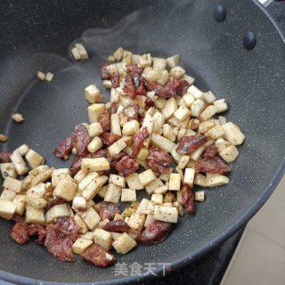 “腊味”煎辣肠芋头糕步骤15 “腊味”煎辣肠芋头糕步骤15