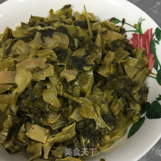 酸菜烧黄花鱼步骤2 酸菜烧黄花鱼步骤2
