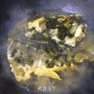 酸菜烧黄花鱼步骤6 酸菜烧黄花鱼步骤6