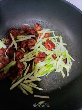 儿菜炒腊肠步骤4