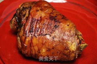 脆皮猪肘步骤2