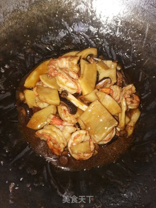 双冬炒红虾步骤8