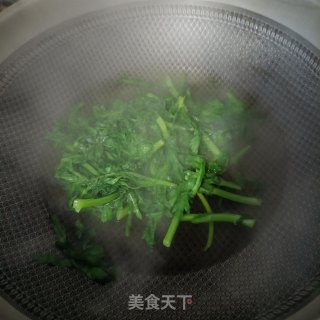 茼蒿拌煎蛋步骤7