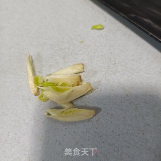 茼蒿拌煎蛋步骤9
