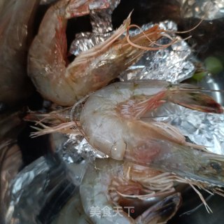 “腊味”辣肠大虾炒芸豆步骤1
