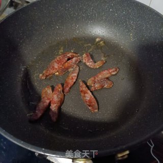 “腊味”辣肠大虾炒芸豆步骤7