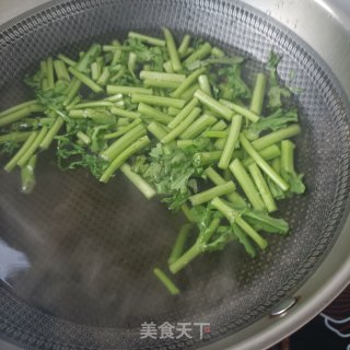 蒿子杆炒护心肉步骤2