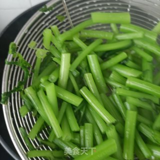 蒿子杆炒护心肉步骤4