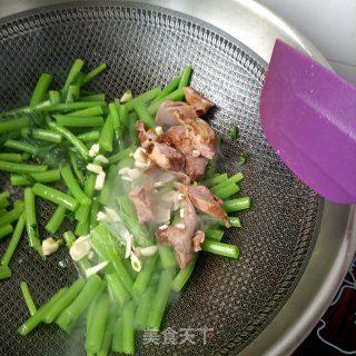 蒿子杆炒护心肉步骤8