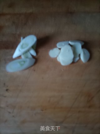 白玉菇番茄炒鸡蛋步骤5