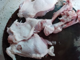 黑胡椒大鸡腿步骤1