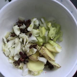 酱焖鸡翅步骤3