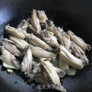 酱焖鸡翅步骤5