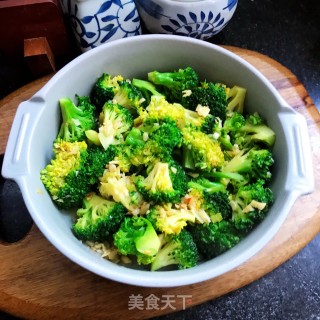茶油炒西兰花步骤7