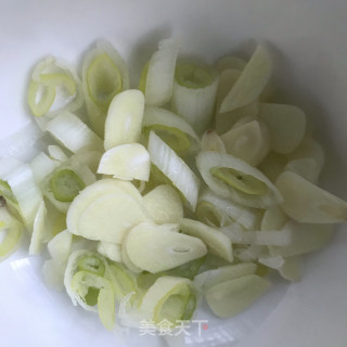 山药片炒木耳步骤4 山药片炒木耳步骤4