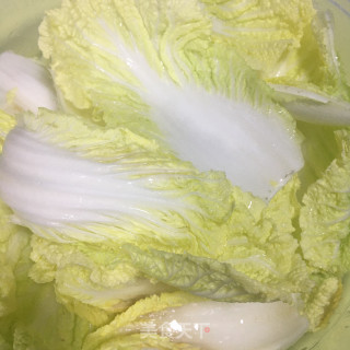 肉丸粉丝白菜煲步骤3 肉丸粉丝白菜煲步骤3
