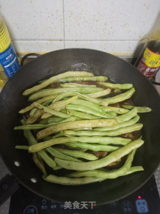 脆骨焖豆角步骤7
