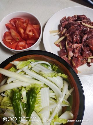 娃娃菜梗炒牛肉步骤1 娃娃菜梗炒牛肉步骤1