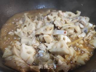 莲藕炒鸡肉步骤7