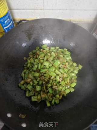 素炒豆角步骤4
