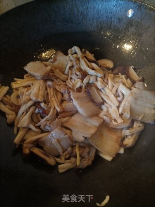 香菇白玉菇炒肉片步骤13