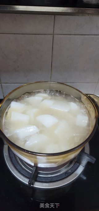 护心肉炖白萝卜步骤7