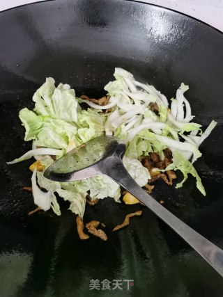 肉丝炒白菜步骤6
