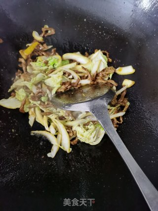 肉丝炒白菜步骤7