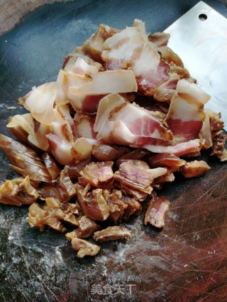 腊肉蒸萝卜糯米步骤5