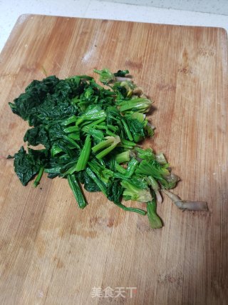 菠菜炒豆腐皮步骤2