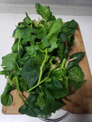菠菜炒豆腐皮步骤1