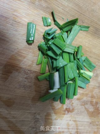 菠菜炒豆腐皮步骤4
