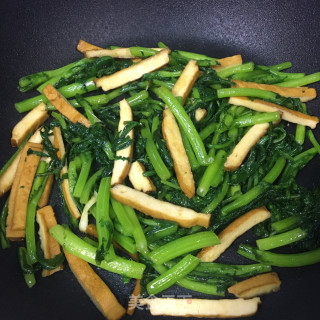 香干炒茼蒿步骤5 香干炒茼蒿步骤5