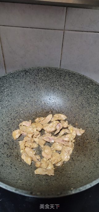 肉片油豆腐烧白萝卜步骤5
