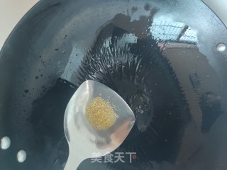 鸡爪烧排骨步骤3