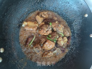 鸡爪烧排骨步骤8