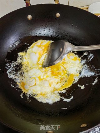 鸡蛋炒蔬菜步骤1