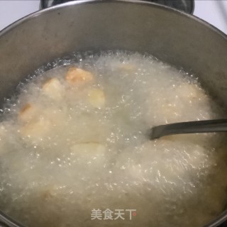 家常地三鲜(挂粉芡少油节省时间版)—配米饭吃的香鲜下饭菜步骤4 家常地三鲜(挂粉芡少油节省时间版)—配米饭吃的香鲜下饭菜步骤4