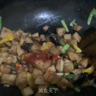 家常地三鲜(挂粉芡少油节省时间版)—配米饭吃的香鲜下饭菜步骤7 家常地三鲜(挂粉芡少油节省时间版)—配米饭吃的香鲜下饭菜步骤7
