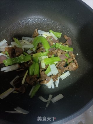 辣椒炒卤鸡胗步骤6
