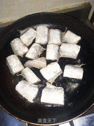 椒盐煎带鱼步骤5
