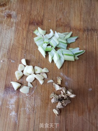 芋头炖鸡步骤6