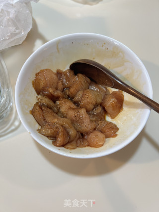 鸡胸肉炒口蘑步骤2