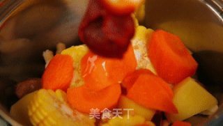 跟大厨偷师的鸡翅鸡爪煲,实测真香,冬天来上一锅幸福到冒泡步骤8 跟大厨偷师的鸡翅鸡爪煲,实测真香,冬天来上一锅幸福到冒泡步骤8