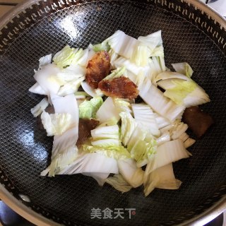 腊肠炒白菜步骤2