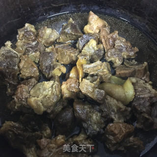 腐竹胡萝卜烧牛腩步骤1