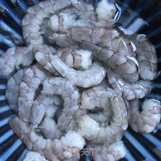 麻香虾仁步骤1